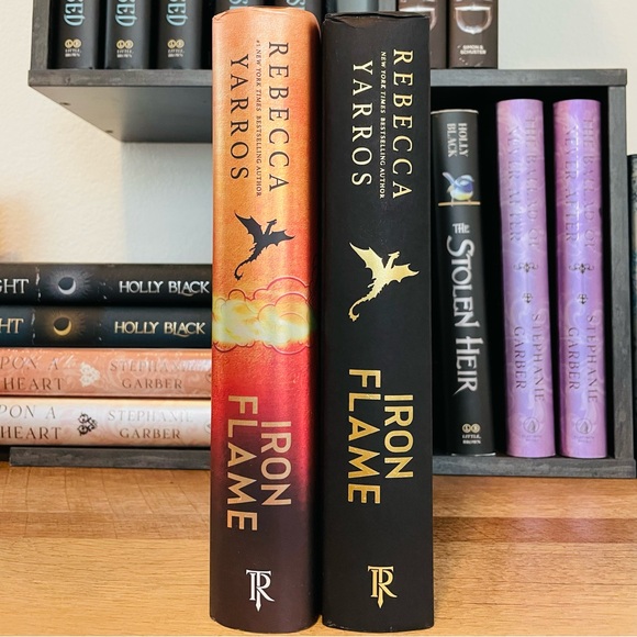 IRON FLAME - First Edition by Rebecca Yarros - Picture 3 of 6